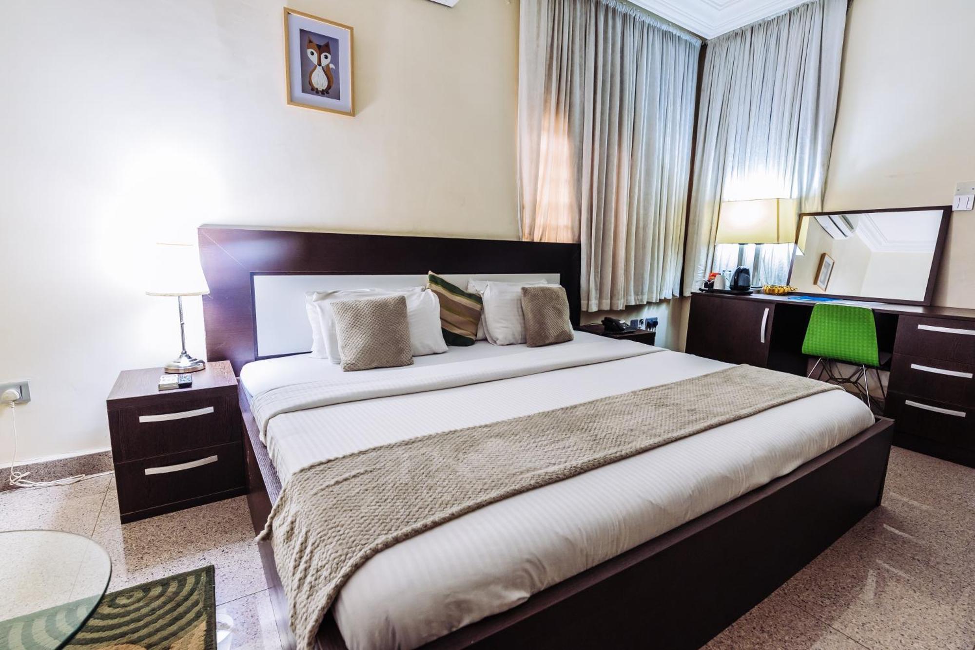Tranquil Mews Hotel Jabi Bagian luar foto