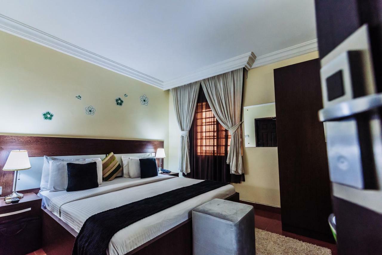 Tranquil Mews Hotel Jabi Bagian luar foto