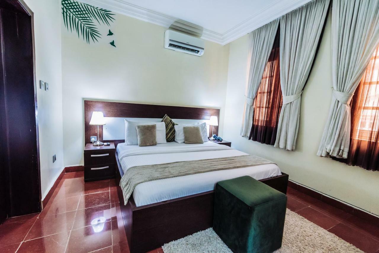 Tranquil Mews Hotel Jabi Bagian luar foto