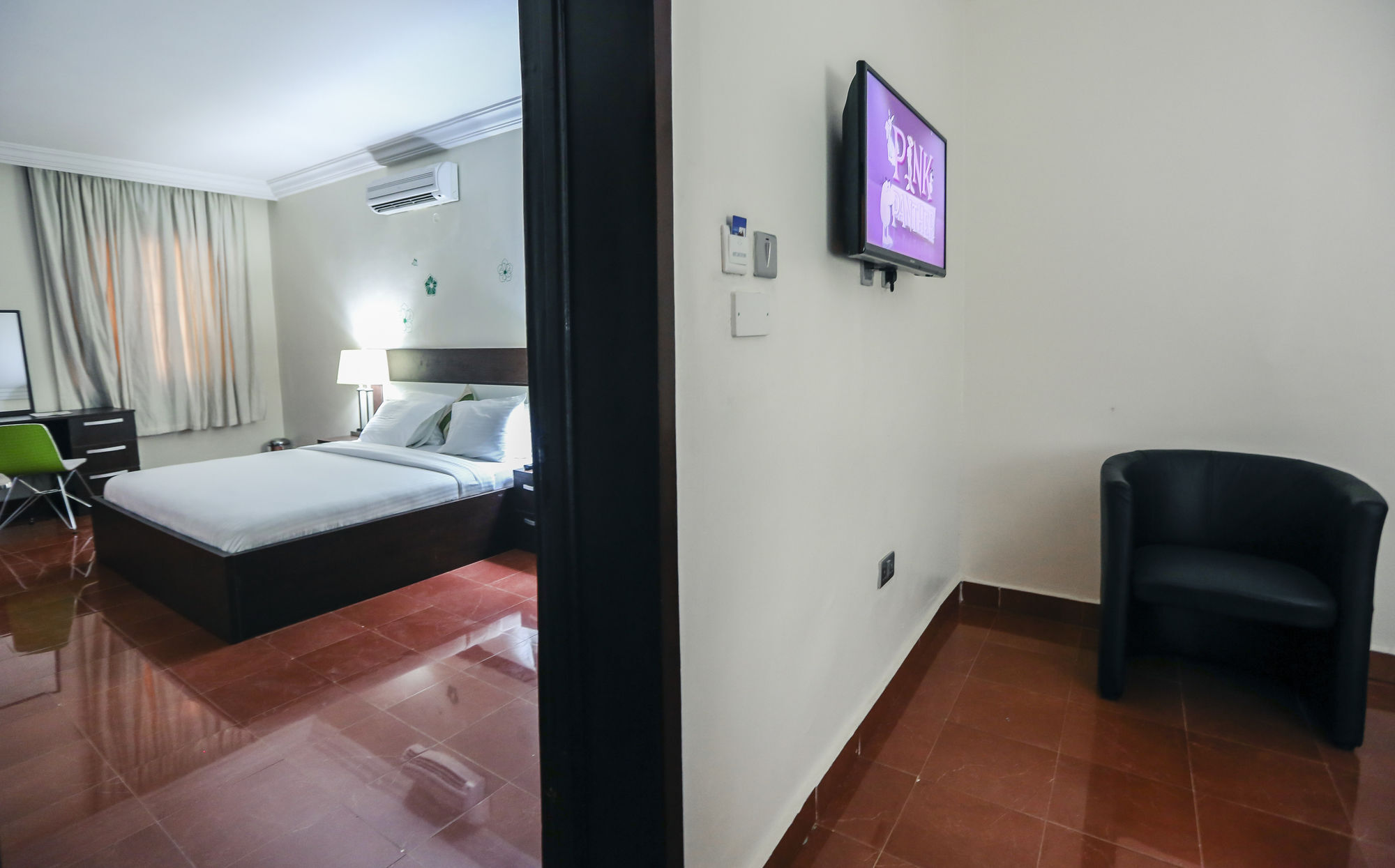 Tranquil Mews Hotel Jabi Bagian luar foto